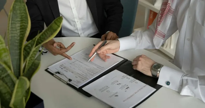 Differences RC Pro RC decennale monsieur courtier Monsieur Courtier Courtier Assurances et Financements Rennes