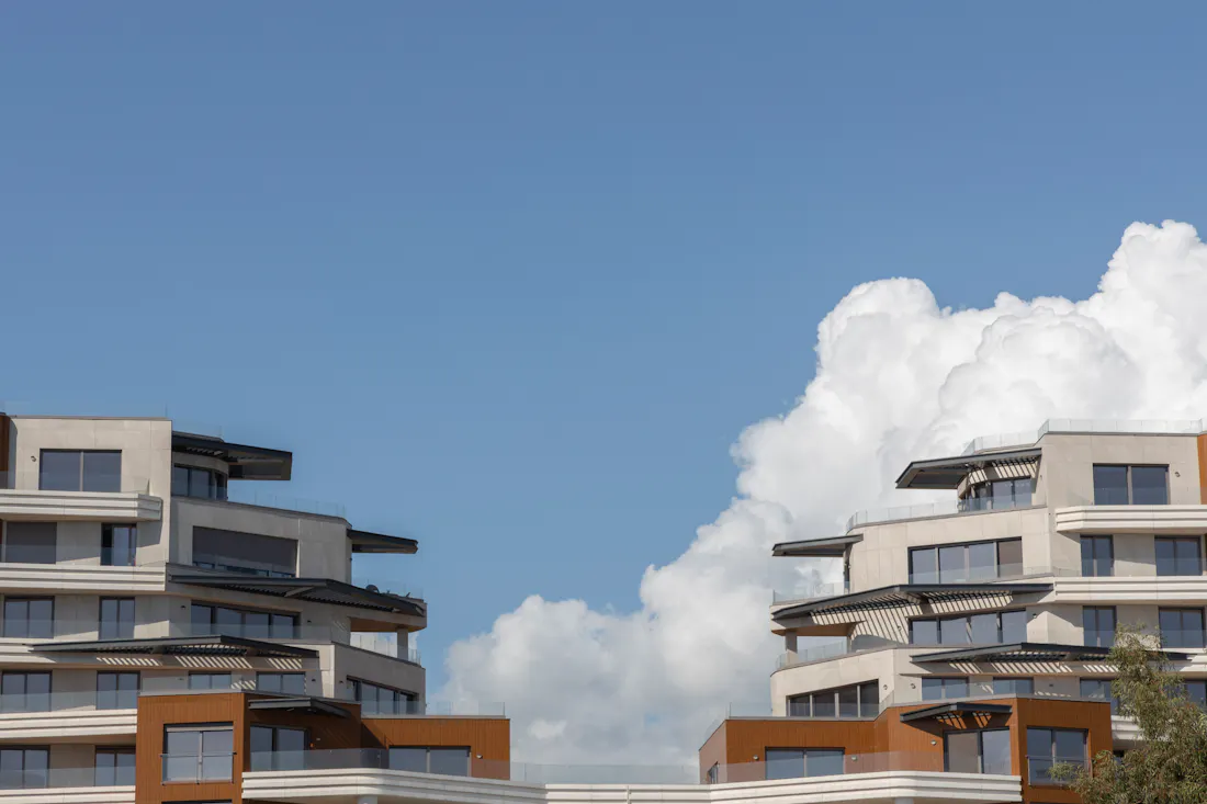 Garantie loyer impayé : prix, conditions et garanties 2 Courtier Assurances et Financements Rennes Immeuble résidentiel, revenus locatifs sécurisés par la GLI