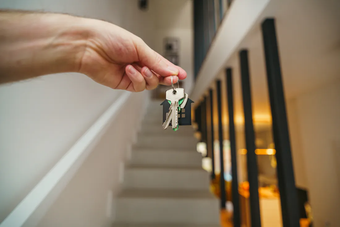 Loyer impayé : que faire ? Procédure et indemnisation 2 Courtier Assurances et Financements Rennes Clés d'un logement récupéré après un impayé