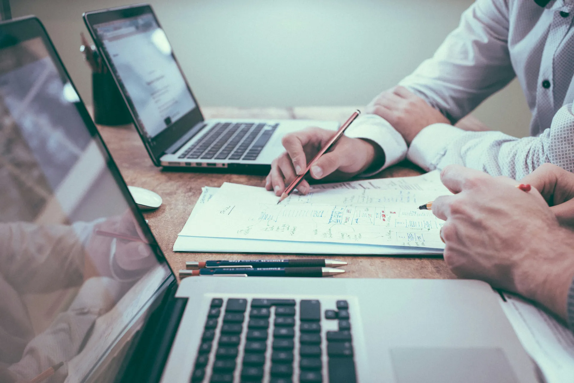 Sinistre en assurance : définition, exemples et délais de déclaration 1 Courtier Assurances et Financements Rennes Définition d'un sinistre en assurance : dommage matériel couvert par un contrat